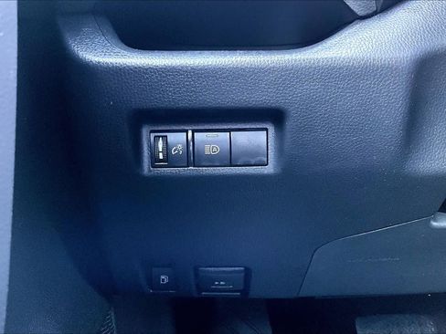Used 2022 Toyota RAV4 SE AWD/4WD image 33