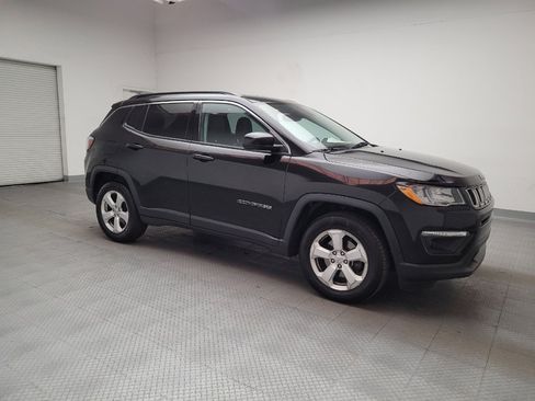 Used 2018 Jeep Compass Latitude w/ Popular Equipment Group image 11