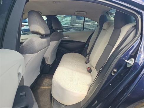 Used 2021 Toyota Corolla LE FWD image 4