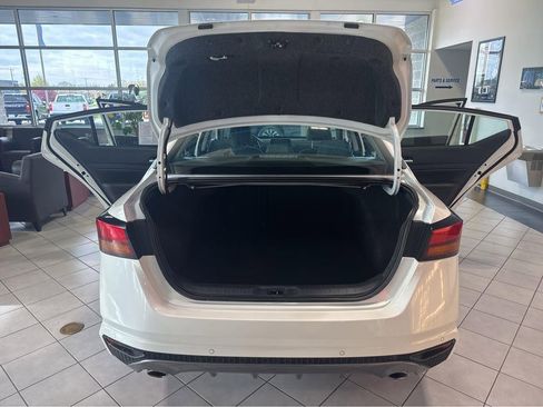 Used 2022 Nissan Altima 2.5 SR AWD/4WD image 11