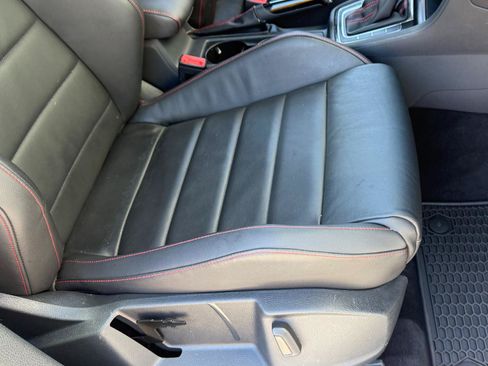 Used 2015 Volkswagen GTI S FWD image 17