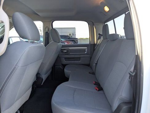 Used 2019 RAM 1500 Classic SLT RWD image 13
