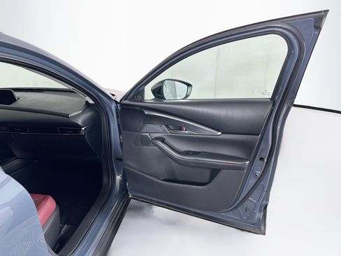 Used 2025 MAZDA CX-30 AWD 2.5 S w/ Preferred Package image 32