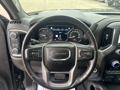 Used 2022 GMC Sierra 3500 Denali w/ Denali Ultimate Package AWD/4WD image 19