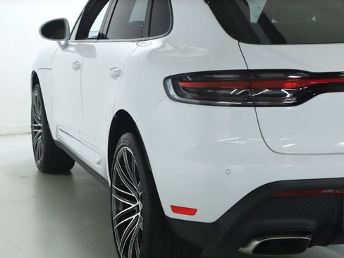Used 2026 Porsche Macan AWD/4WD image 48