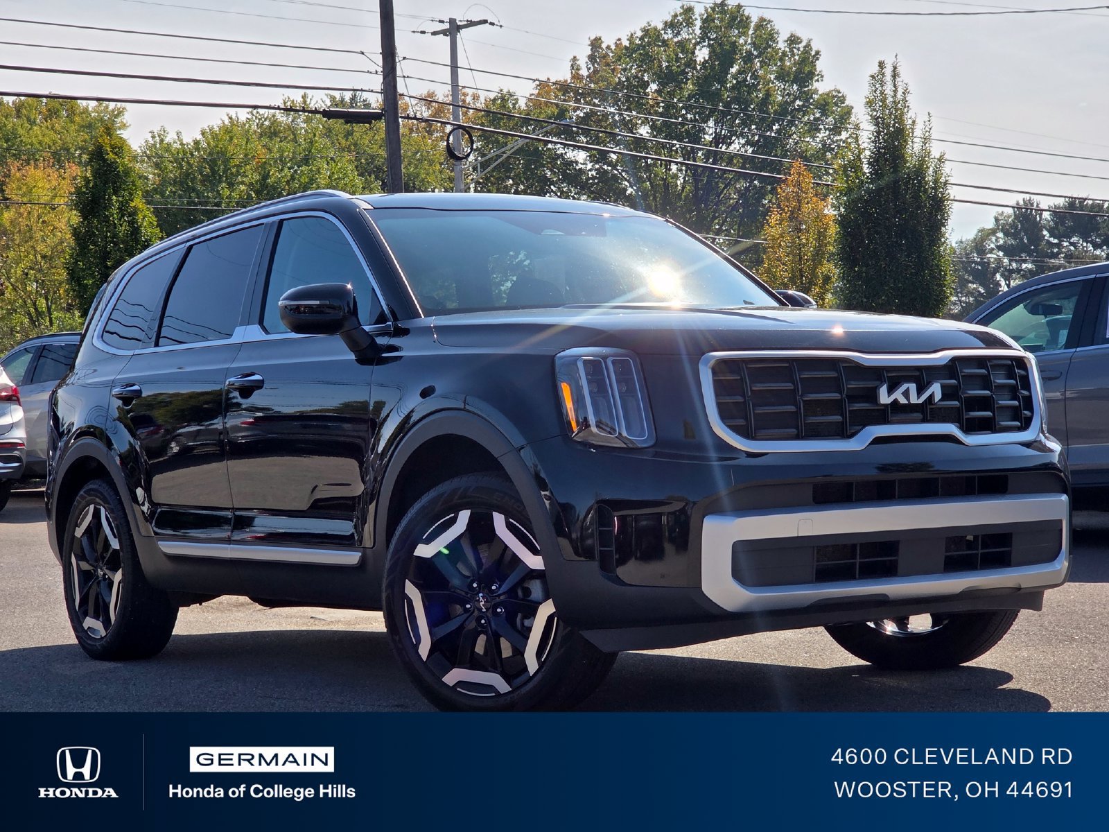 Used 2023 Kia Telluride S FWD image 1