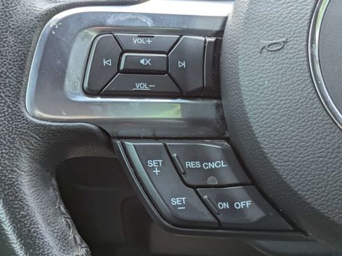 Used 2020 Ford Mustang Convertible w/ Equipment Group 101A RWD image 13