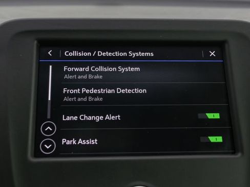 Used 2021 Chevrolet Equinox LT AWD/4WD image 22