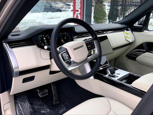 New 2026 Land Rover Range Rover SE image 8