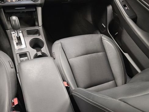 Used 2017 Subaru Legacy 3.6R Limited AWD/4WD image 16