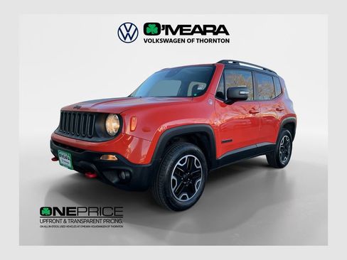 Used 2016 Jeep Renegade Trailhawk w/ Premium Trailhawk Package image 1