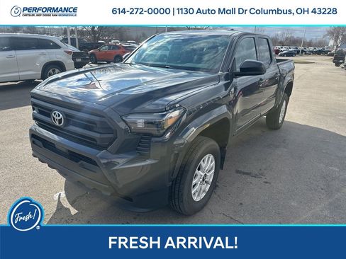 Used 2024 Toyota Tacoma SR image 8