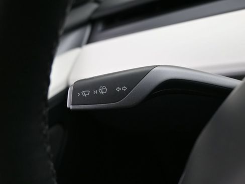 Used 2023 Tesla Model 3 Standard Range RWD image 18