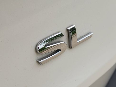 Used 2023 Nissan Rogue SL w/ SL Premium Package FWD image 10