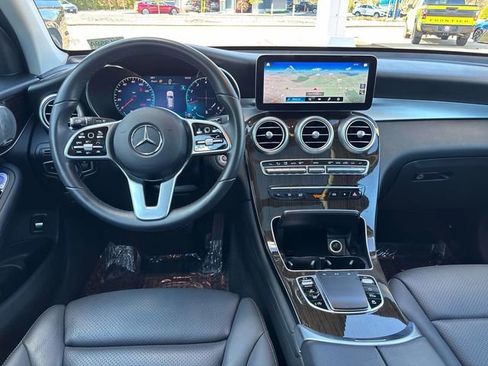 Used 2021 Mercedes-Benz GLC 300 4MATIC image 12