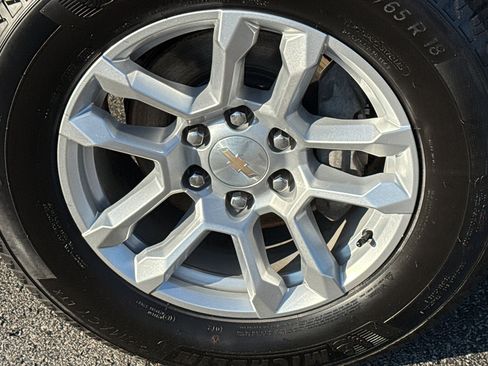 Used 2022 Chevrolet Silverado 1500 LT image 9