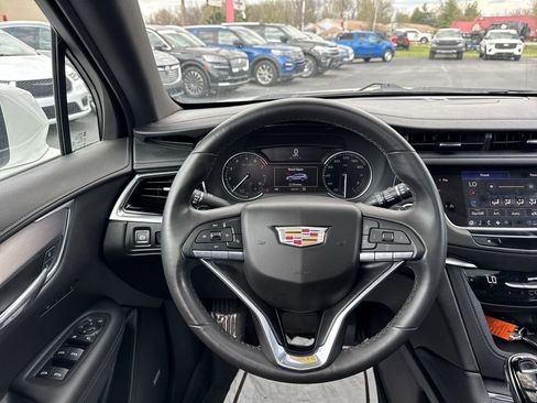 Used 2024 Cadillac XT6 Luxury w/ LPO, Floor Liner Package AWD/4WD image 14