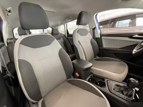 Used 2023 Volkswagen Taos S image 18