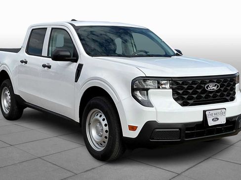 New 2025 Ford Maverick XL image 2