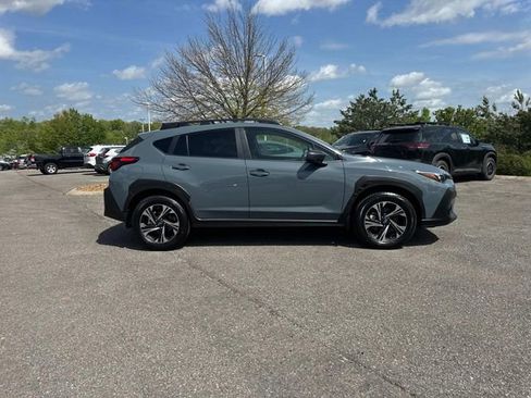 Used 2024 Subaru Crosstrek 2.0i Premium image 3