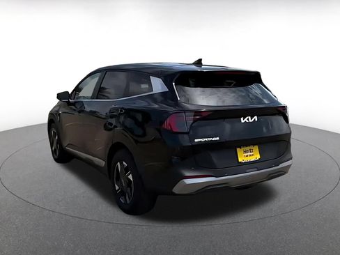 Used 2026 Kia Sportage LX FWD image 9
