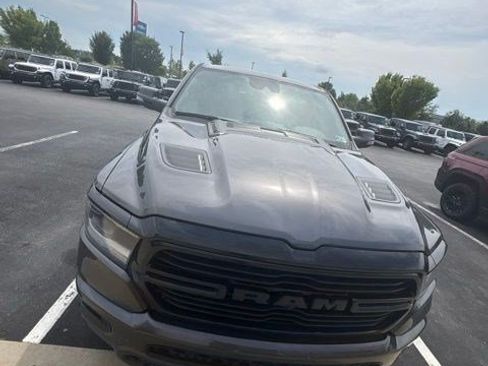 Used 2023 RAM 1500 Laramie AWD/4WD image 3