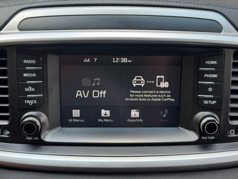 Used 2019 Kia Sorento FWD image 19