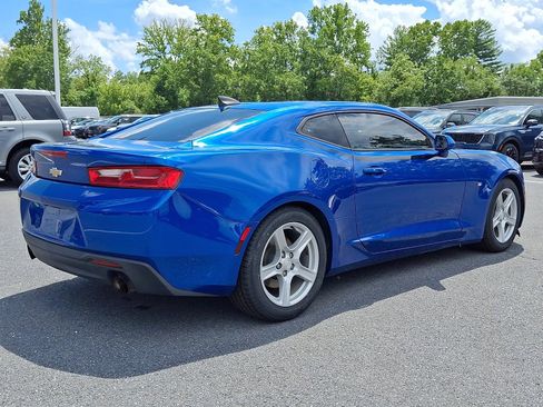 Used 2017 Chevrolet Camaro LT RWD image 6