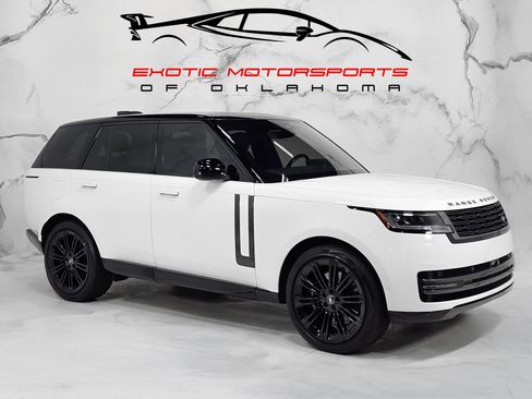 Used 2023 Land Rover Range Rover SE AWD/4WD image 1