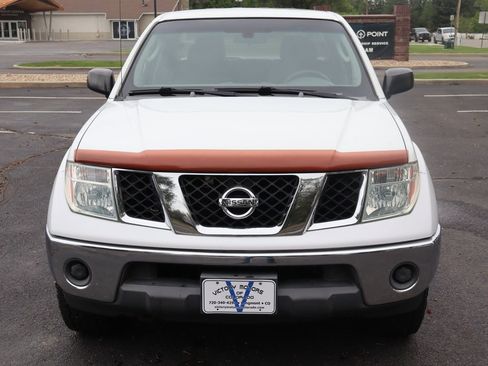 Used 2006 Nissan Frontier SE w/ (P01) Power Pkg AWD/4WD image 12