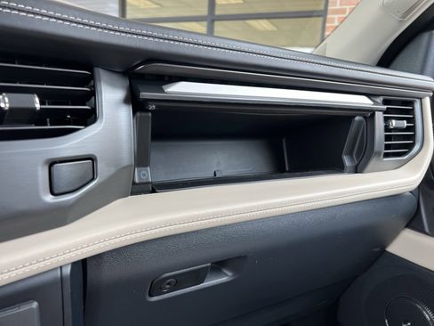 Used 2023 Ford Expedition Platinum image 42