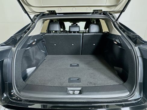 Used 2023 Nissan Ariya AWD image 29