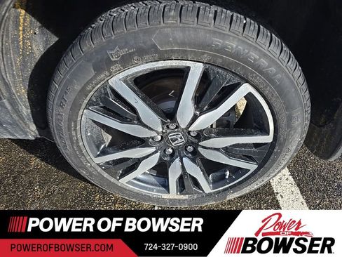 Used 2022 Honda Pilot Touring image 10