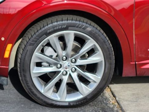 Used 2023 Buick Envision Avenir image 13