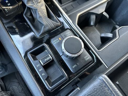 Used 2022 Toyota Tundra Limited image 29