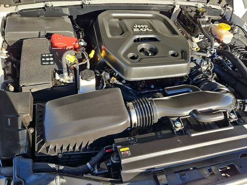 Used 2021 Jeep Wrangler Unlimited Sport image 14