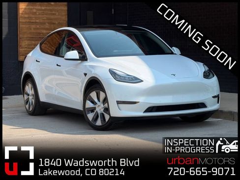 Used 2020 Tesla Model Y Long Range AWD/4WD image 1