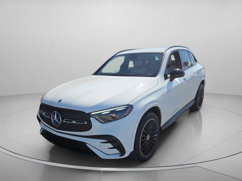 New 2026 Mercedes-Benz GLC 300 GLC 300 image 3