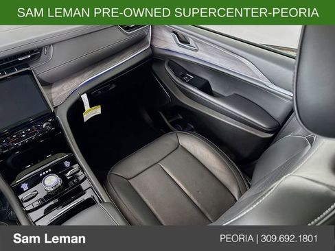 Used 2023 Jeep Grand Cherokee Overland w/ Rear Seat Video Group I image 25