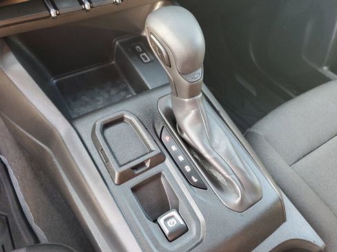 Used 2024 Chevrolet Colorado W/T image 24