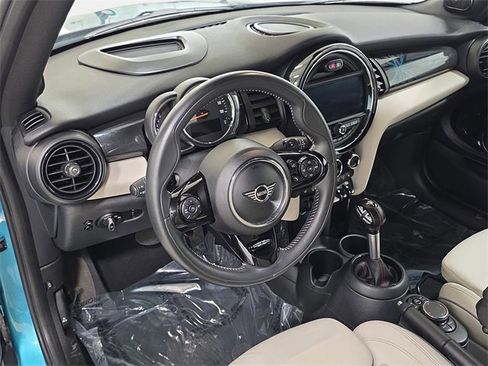 Used 2019 MINI Cooper S image 16