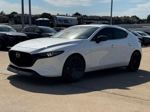 Used 2023 MAZDA MAZDA3 Hatchback w/Premium Plus Pkg AWD/4WD image 3