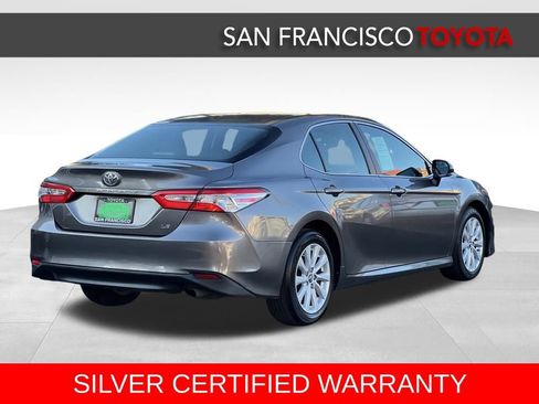 Certified 2018 Toyota Camry LE image 5