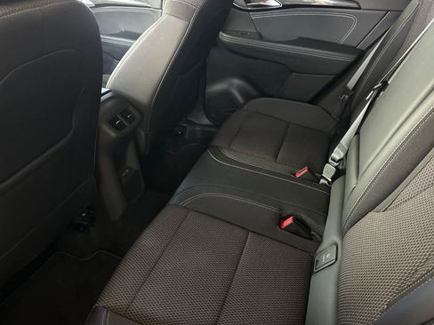 Used 2022 Buick Envision Preferred image 5