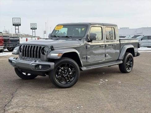 Used 2023 Jeep Gladiator Overland image 1