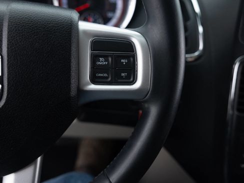 Used 2016 Dodge Grand Caravan SE w/ Quick Order Package 29E SE image 38