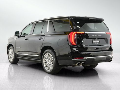 Used 2026 GMC Yukon Denali w/ Denali Reserve Package AWD/4WD image 3