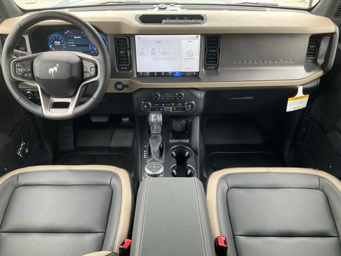 New 2025 Ford Bronco Big Bend w/ Black Diamond Package image 39