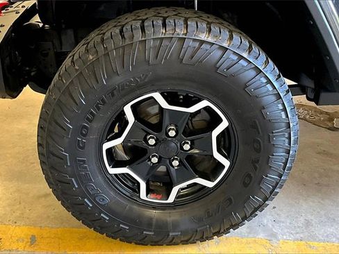 Used 2020 Jeep Gladiator Rubicon image 32