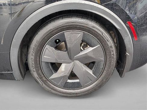 Used 2024 Toyota Prius Prime FWD image 23